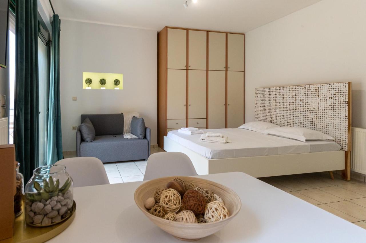 Casa Isabella Apartment Kalamata Bagian luar foto