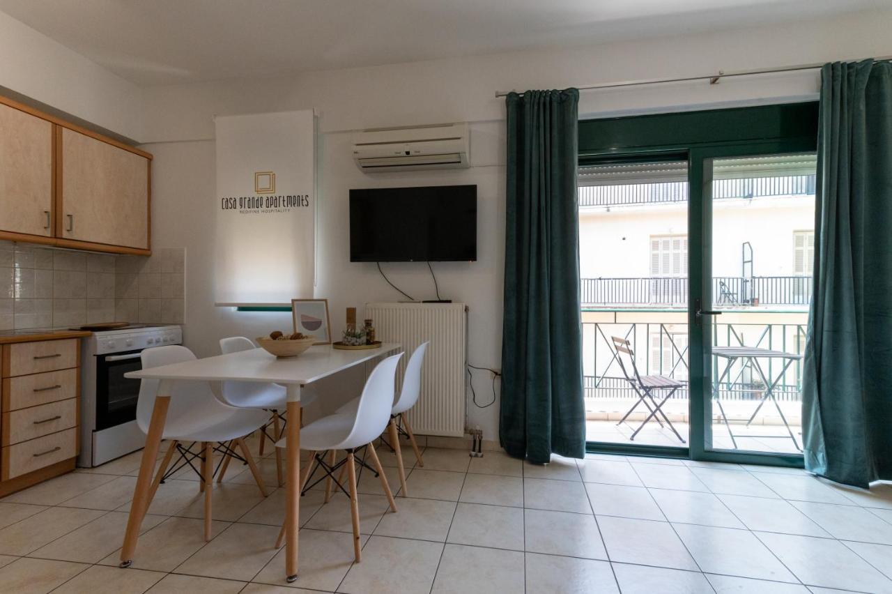 Casa Isabella Apartment Kalamata Bagian luar foto