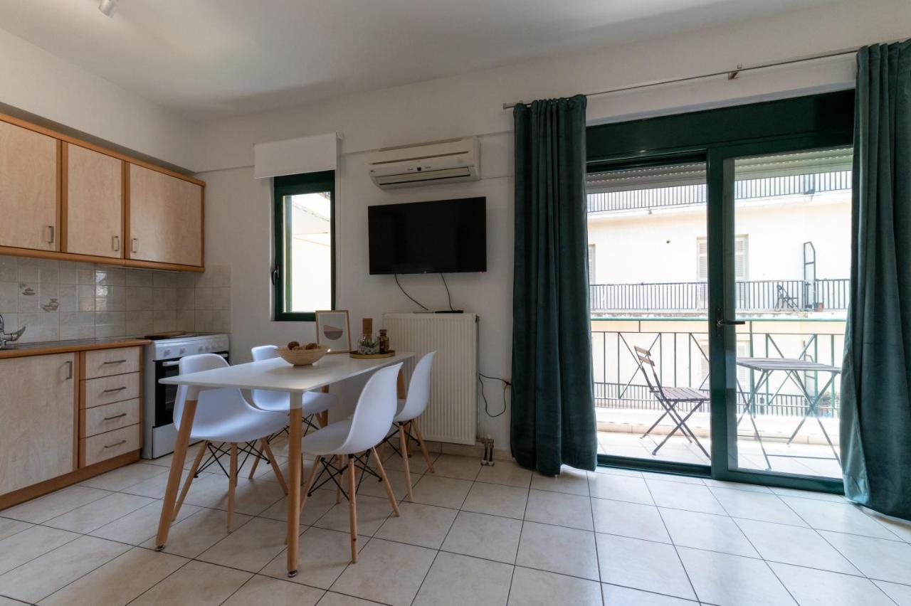 Casa Isabella Apartment Kalamata Bagian luar foto